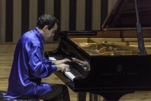 Thursdays @ Noon Concert: Sandro Russo, Organ & Piano